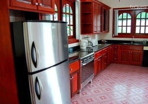 Elegant villa, perfect for family getaways.