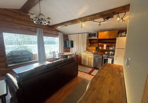 Enchanting Kenai River Retreat