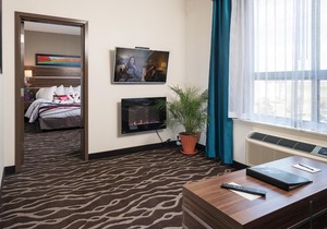 Encore Suites by Service Plus Inns