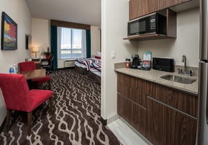 Encore Suites by Service Plus Inns