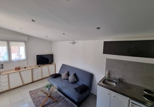 Enjoy elegant, central accommodation Ideally located at the entrance to Ajaccio