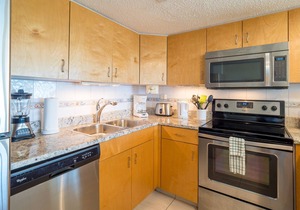 Enjoy Gorgeous Views & Sunsets Right from the Patio of this Oceanfront Unit!