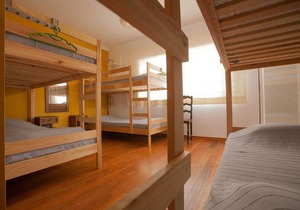 Ericeira Chill Hill Hostel & Private Rooms