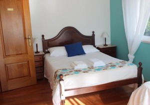 Ericeira Chill Hill Hostel & Private Rooms