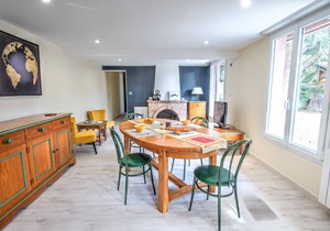 Espelidou is a 2 bedroom, 1 bathroom house is a few minutes from Orléans