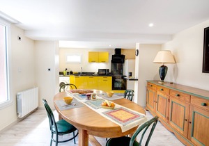 Espelidou is a 2 bedroom, 1 bathroom house is a few minutes from Orléans