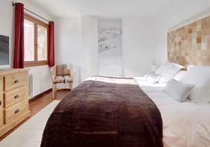 Esquiros by FeelFree Rentals