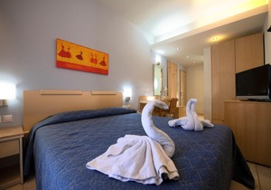 Evanik Hotel