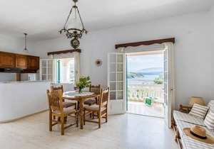 Evanna: Walk to Beach, Sea Views, A/C, WiFi, Car Not Required - 3425