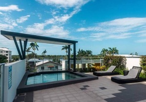 Excellent Location - Modern Hotel Room in Mackay!