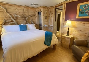 Exclusive Resort Rental at The Cedaredge Lodge!