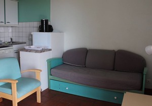F2 with stunning sea views for 4 people 16