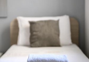 F9 Room 2, Private Room two single beds shared bathroom in shared Flat