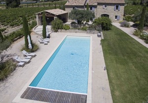 Fabulous Provencal Mas in Cairanne with large swimming-pool