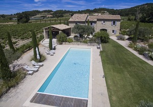 Fabulous Provencal Mas in Cairanne with large swimming-pool