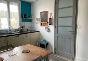 Family apartment with large terrace, 100 m from the sea