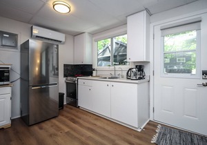Family friendly cottage 2 min from the beach