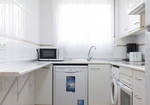 Family House · AirCon · Pool · Parking · UHC CUMBRES DE SALOU