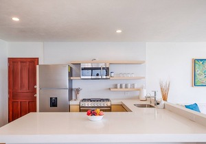 Family perfect penthouse with spectacular views! Enjoy the AC and Wifi!