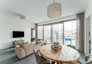 Family villa in Zeewolde at the waterfront with recreation