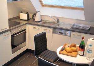 Fantastic penthouse apartment on 2 levels with south-west roof terrace
