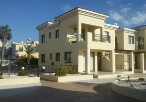 Faros Beach