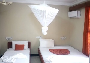 Featuring free WiFi, Rooftop Cafe , close to ferry terminal & City attractions