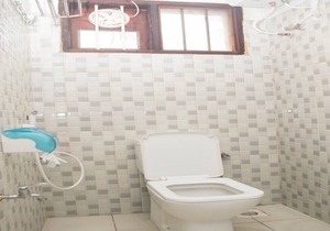 Featuring free WiFi, Rooftop Cafe ,close to ferry terminal & City attractions 3