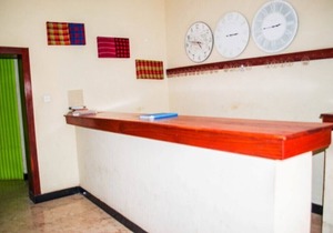 Featuring free WiFi, Rooftop Cafe ,close to ferry terminal & City attractions 4