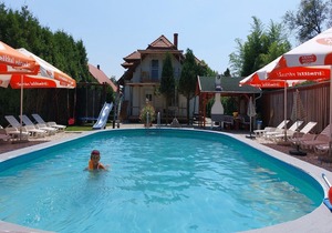 Ferienhaus Balatonmáriafürdõ für 1 - 12 Personen mit 6 Schlafzimmern in Balatonmáriafürd��