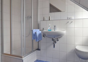 Ferienwohnung DG, 80qm, 1 Schlafzimmer, 1 Wohn-/Schlafzimmer, max. 5 Personen