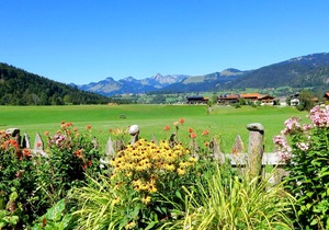 Ferienwohnung "Klausenberg" - Drei-Raum-Wohnung 75m² mit Balkon und Bergblick