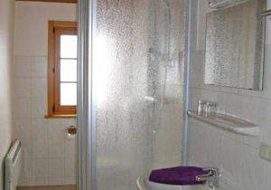 Ferienwohnungen in Neuwernsdorf ERZ 1080
