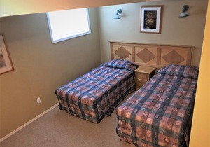 Fernie Stanford Hotel & Resort - Two bedroom, 2 bathroom Condo -NO PETS