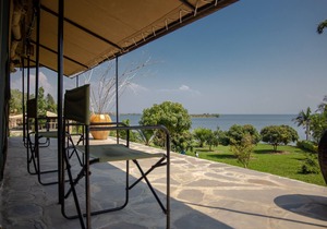 Find a quiet Beach resort at Rushel Kivu Resort!