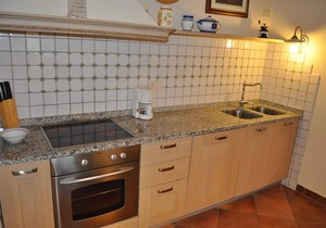 Flat in Iano,covered terrace, A/C, village walking distance,Wi-Fi,pool, sleeps 6
