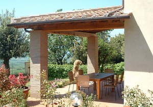 Flat in Iano,covered terrace, A/C, village walking distance,Wi-Fi,pool, sleeps 8
