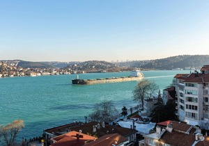 Flat with Bosphorus View near Shore in Sariyer