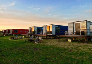 Flophouze Shipping Container Hotel - Houze 2