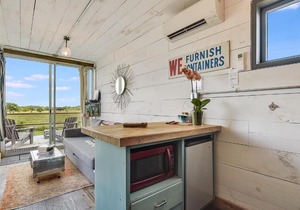 Flophouze Shipping Container Hotel - Houze 2