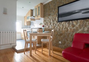 Flores Apartment