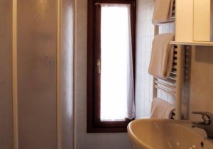 Flory by Interhome