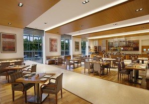 Four Points By Sheraton Hotel and Serviced Apartments