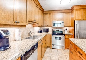 Four-season spectacular condo w/breathtaking views