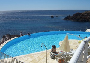 an exciting sea in complete relaxation