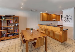Frangipani 201 - 2 bedroom, buggy included - Hamilton Island