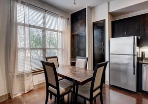 Fully Furnished | 1 Bedroom Apartment | Deep Ellum | Parking | WiFi | Gym