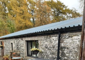 Fyne Byre - sleeps 8 guests in 3 bedrooms