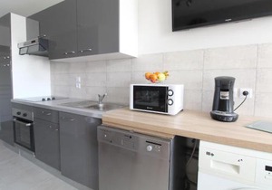 Gîte de charme 4 pers avec spa privatif, terrasse, et équipements complets au cœur d'un village viticole - FR-1-622-20