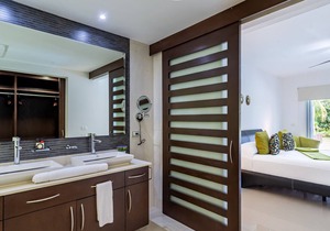 Garden View & Private Pool 2 bedroom 2 bath sleeps 6